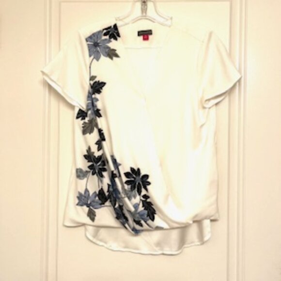 Vince Camuto Women’s White Floral Wrap Blouse - Picture 1 of 6